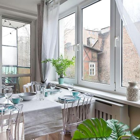 Stay Hip In Vibrant Centrally Located Apartment In Old Town Danzig Exterior foto
