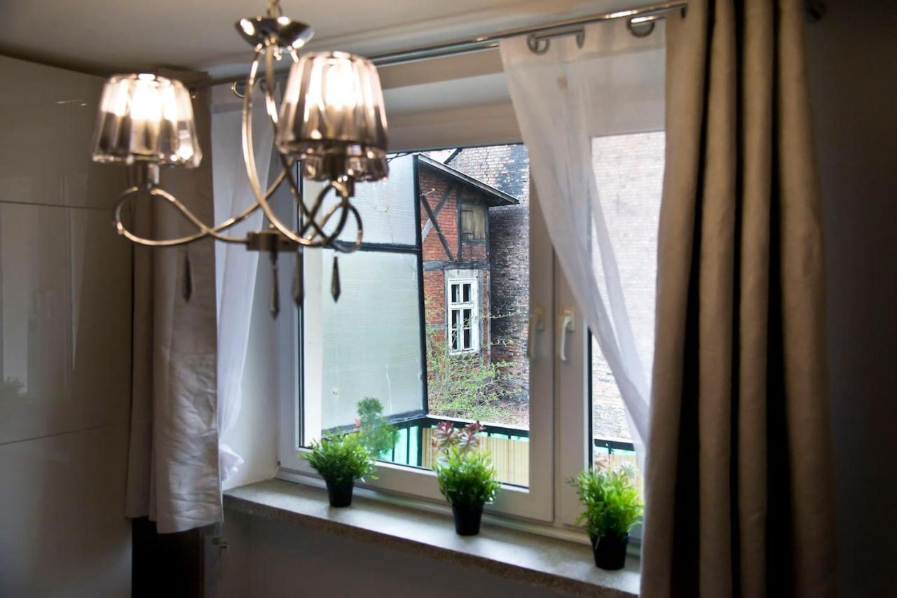 Stay Hip In Vibrant Centrally Located Apartment In Old Town Danzig Exterior foto