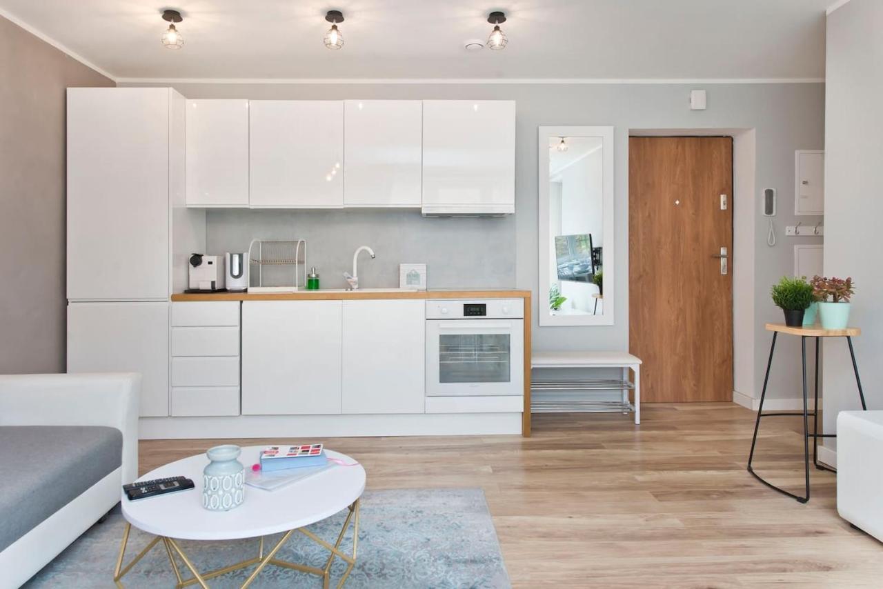 Stay Hip In Vibrant Centrally Located Apartment In Old Town Danzig Exterior foto