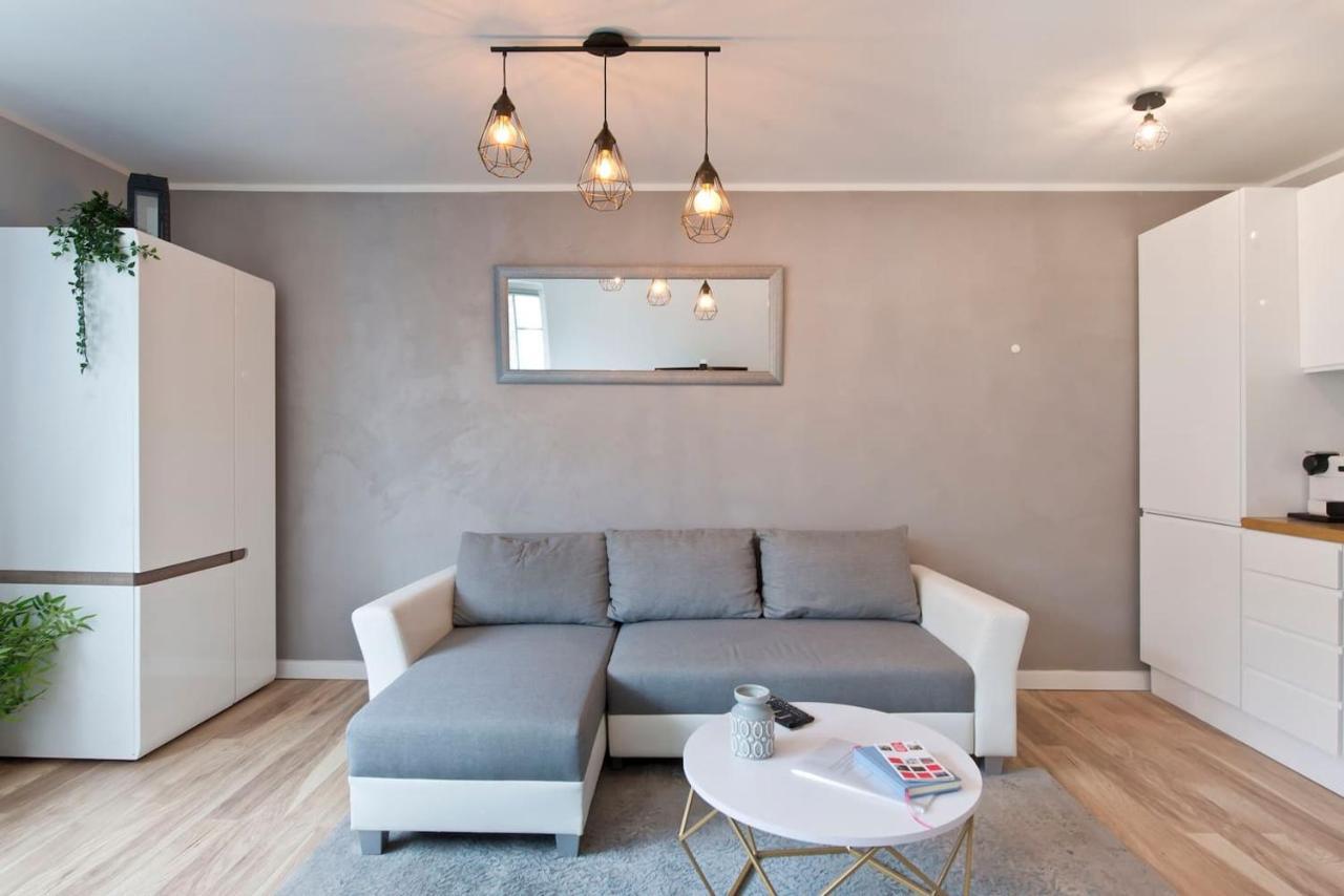 Stay Hip In Vibrant Centrally Located Apartment In Old Town Danzig Exterior foto