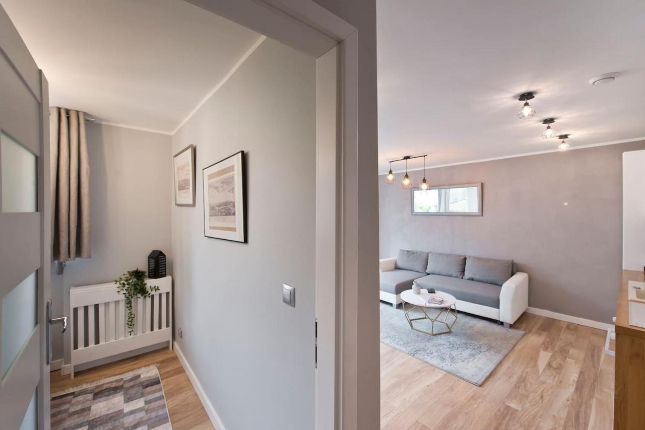 Stay Hip In Vibrant Centrally Located Apartment In Old Town Danzig Exterior foto
