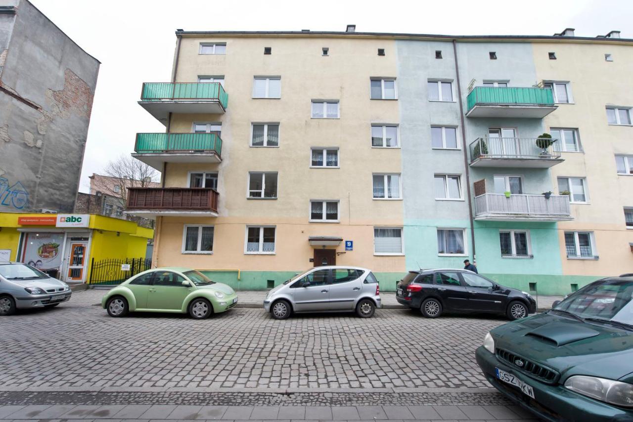 Stay Hip In Vibrant Centrally Located Apartment In Old Town Danzig Exterior foto