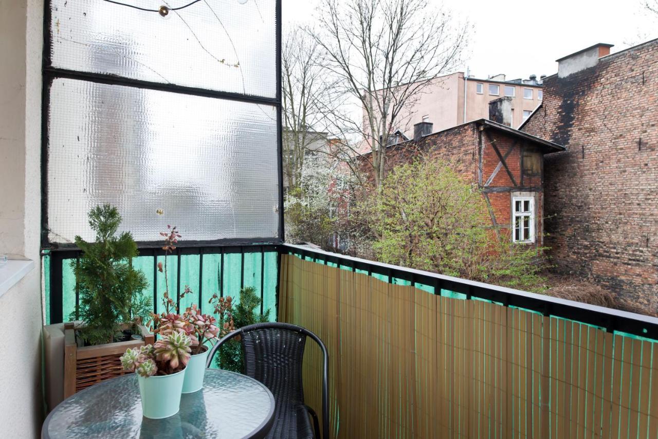 Stay Hip In Vibrant Centrally Located Apartment In Old Town Danzig Exterior foto